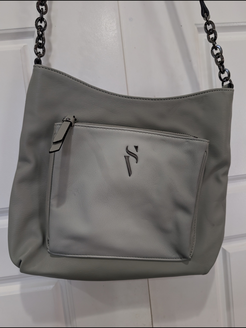 Simply Vera Wang Gray Faux Leather Crossbody Hobo Bag Chain Strap